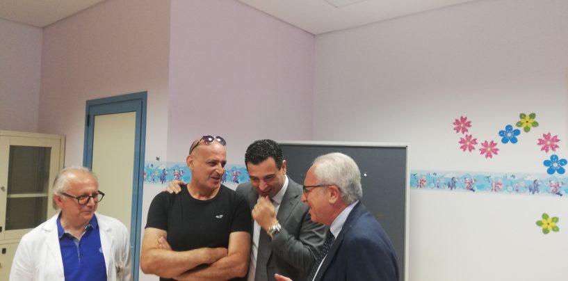 FOTO / Una stanza piena di giochi per i bimbi del “Moscati”. Trezza: l’anno prossimo una biblioteca